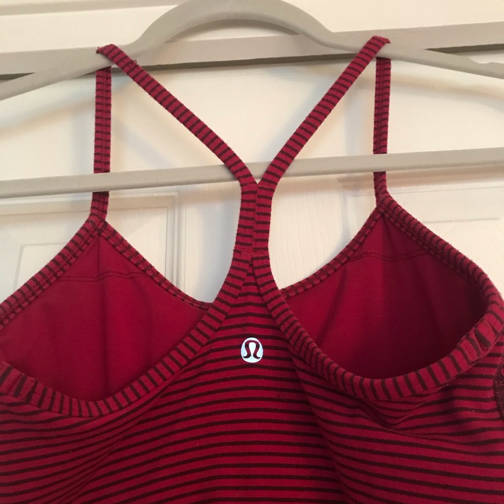 LULULEMON power Y top